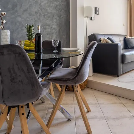 Apartment Modern With Balcony Near Shopping Mall Split