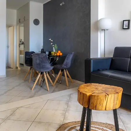 Apartment Modern With Balcony Near Shopping Mall Split